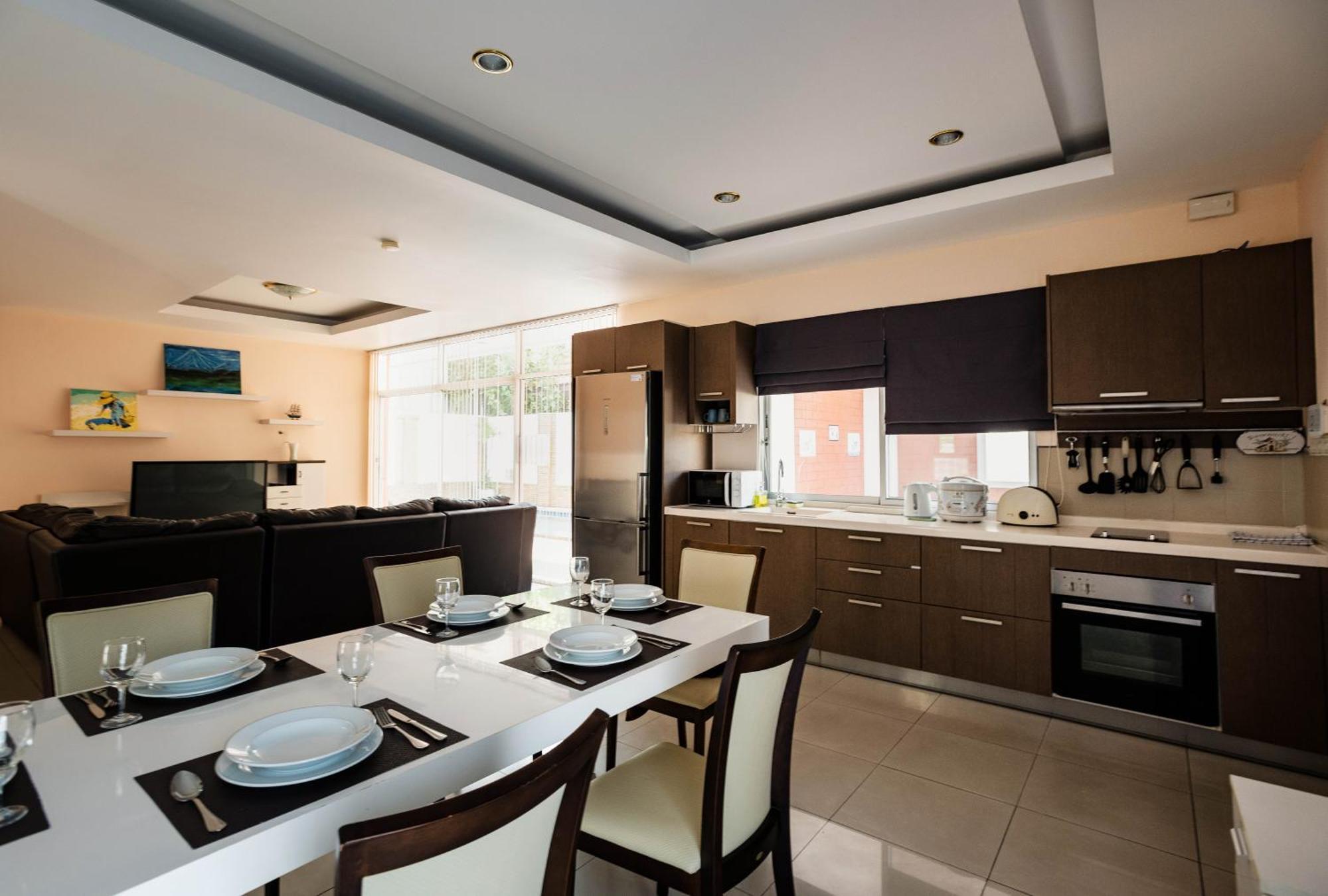 Tw Marina Pool Villa Pattaya Exterior photo